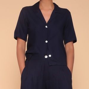 Casual chic  button down shirt cotton